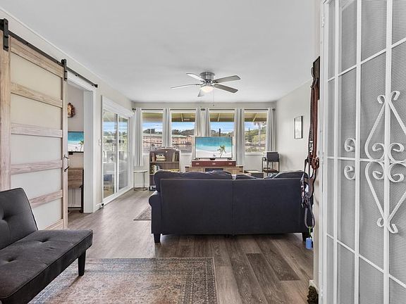 3rd image of 485 Waianuenue Ave APT 249