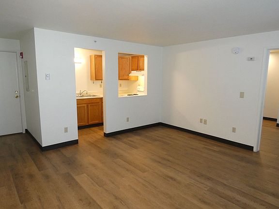 4th image of 116 N Albert St APT 335