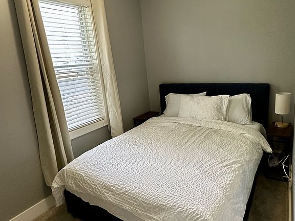 2nd image of 5141 N Western Ave #2