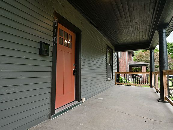 3rd image of 619/621 E 49th St