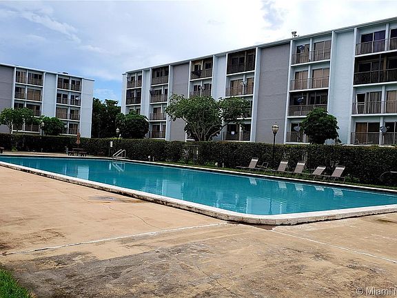 3rd image of 8740 N Sherman Cir APT 408