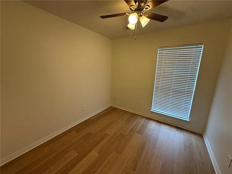 791 Copperfield Dr E — Photo 9