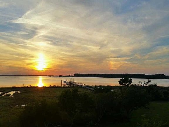 Sunset on Wards Creek