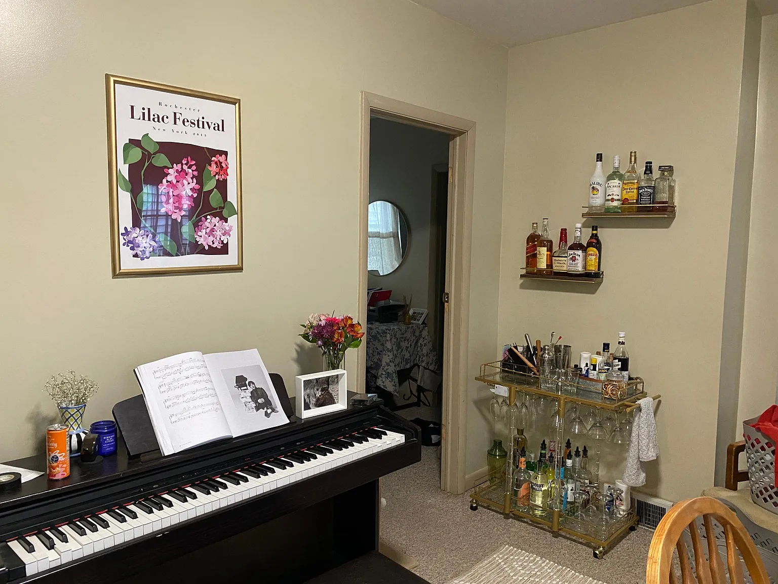 2 bed, 1000 sqft, $1,550 — Photo 4