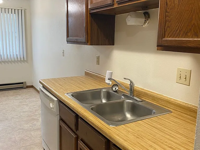 Ashwood Apartments — Photo 27