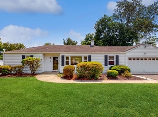23 Cedar Grove Rd, Branchburg, NJ 08876