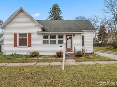 407 Walnut St, Manistee, MI, 49660
