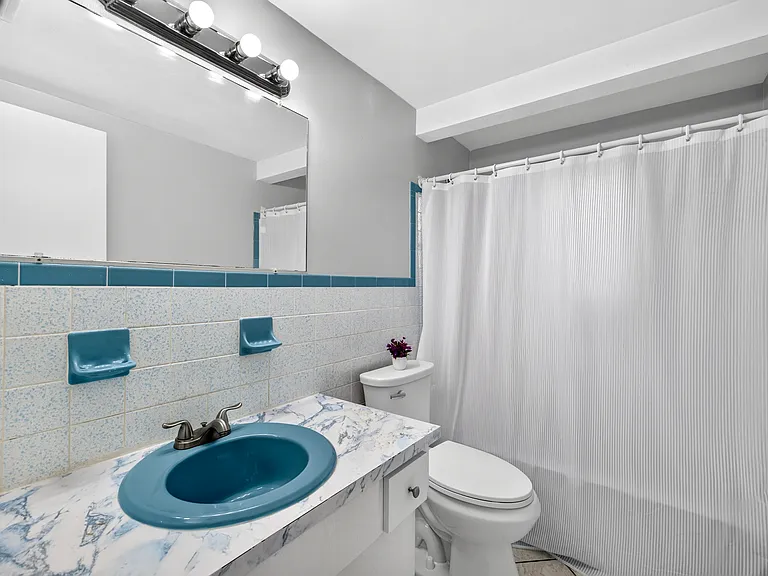 7605 Ilex Dr — Photo 16