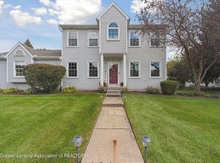 2950 Whistlewood Way, Lansing, MI 48911