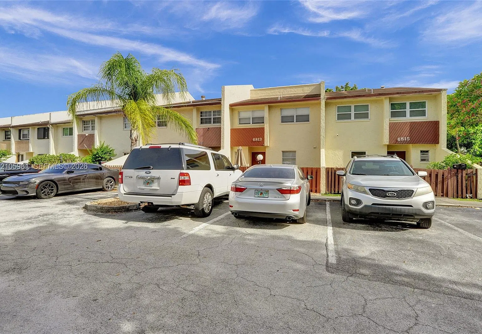 Palm-Aire Village Section — Photo 2