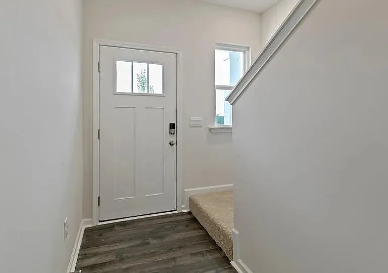 228 Chapel St — Photo 10