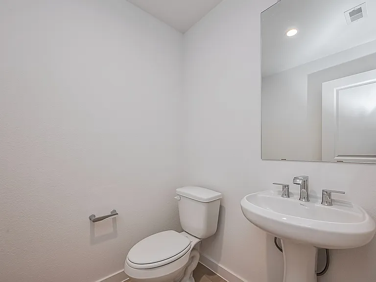 1535 Merulana Ln — Photo 16