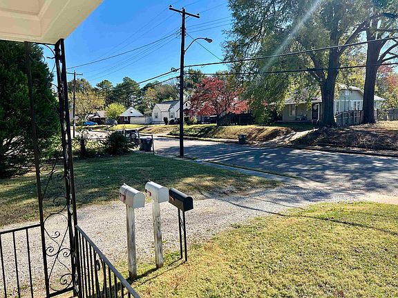 4th image of 3520 Faxon Ave