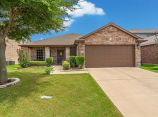 1002 Hockley Ln, Forney, TX 75126