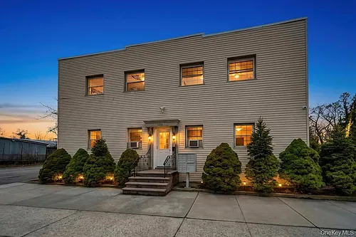 1550 Montauk Hwy #1B Photo 1