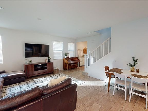 2nd image of 2929 Villa Catalonia Cir