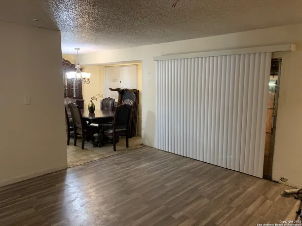 6800 OLDHAM, San Antonio, TX 78239