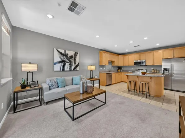88 N Jackson Ave Unit 307, San Jose, CA 95116