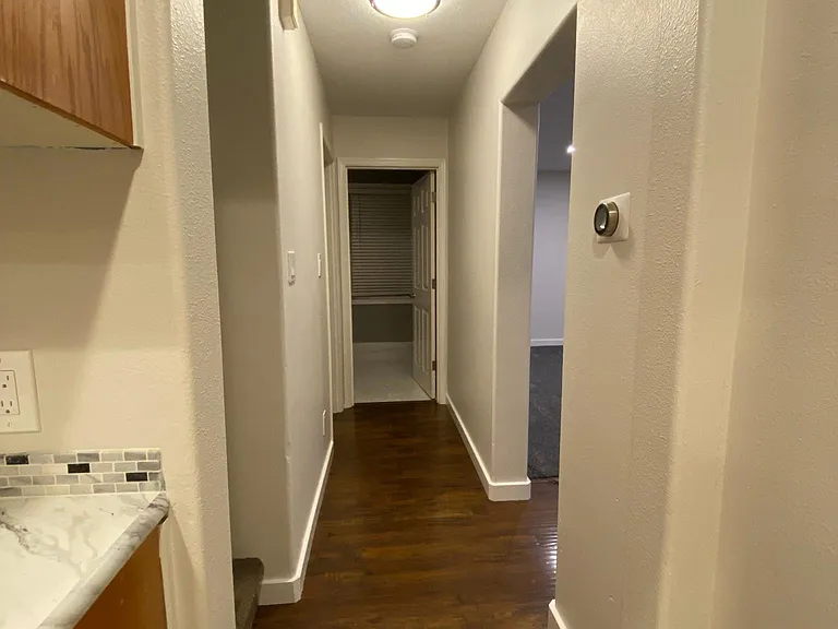 1103 D St — Photo 12