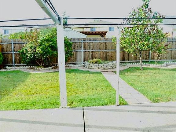 5th image of 4153 Gladney Ln