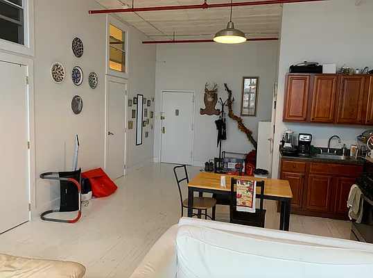 Rented by Deegan Management I Co., LLC | media 8