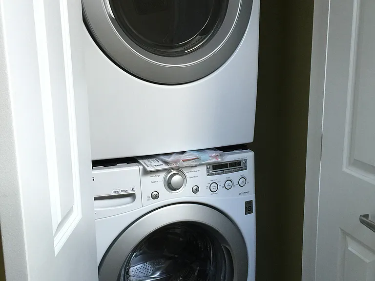 1010 Park Ave #1 — Photo 7