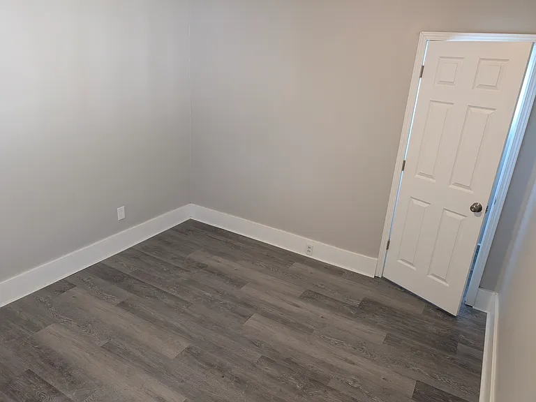 2210 Coronette Ave — Photo 10