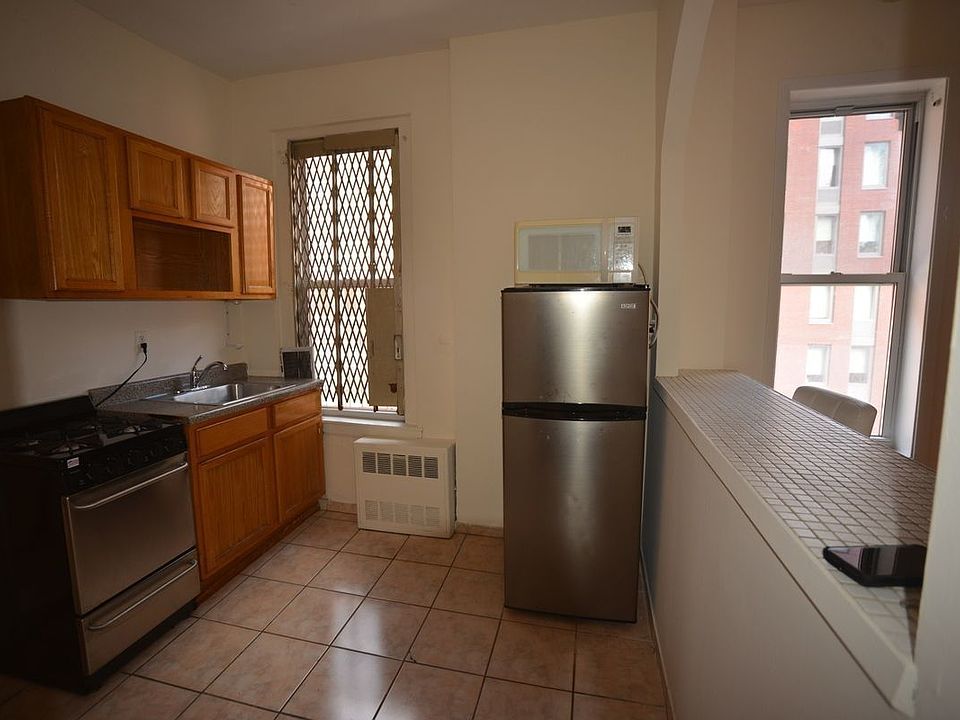1st image of 1762 2nd Ave #55AA