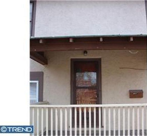 2nd image of 217 N 5th St # APT 2