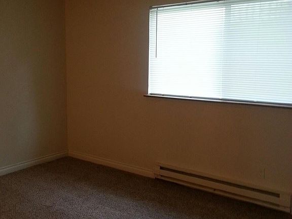 5th image of 12809 47th Ave SW APT B8