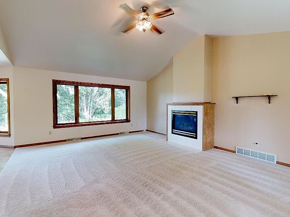 2nd image of 2541 Jody Dr