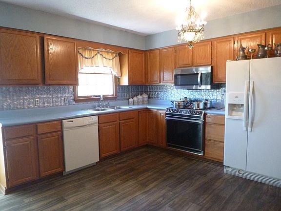 4th image of 514 Old Hickory Dr