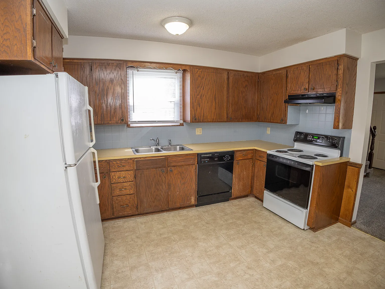 2601 Midway Street - B — Photo 4