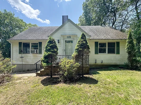 118 Black Ash Road, Montville, CT 06370