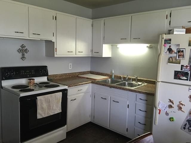 2nd image of 413 N Lenfesty Ave