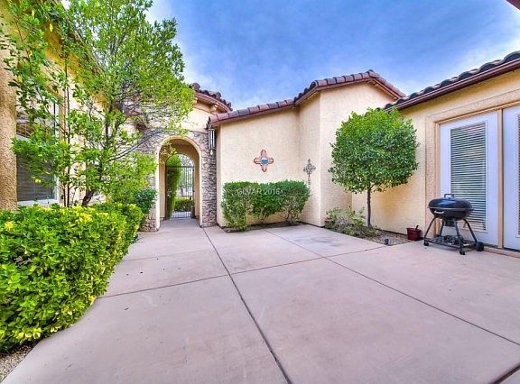 5th image of 7220 Frontier Hills Ave