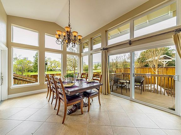 2nd image of 19 Pinehurst Cir