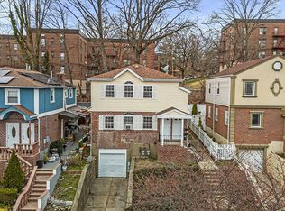 20919 Whitehall Ter, Queens Village, NY 11427