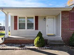 2702 Ann Dr, Clarksville, TN 37040