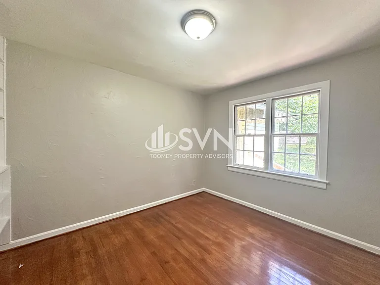 4823 Auburn Dr S — Photo 23