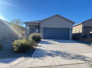 10608 Valedon Ln SW, Albuquerque, NM 87121
