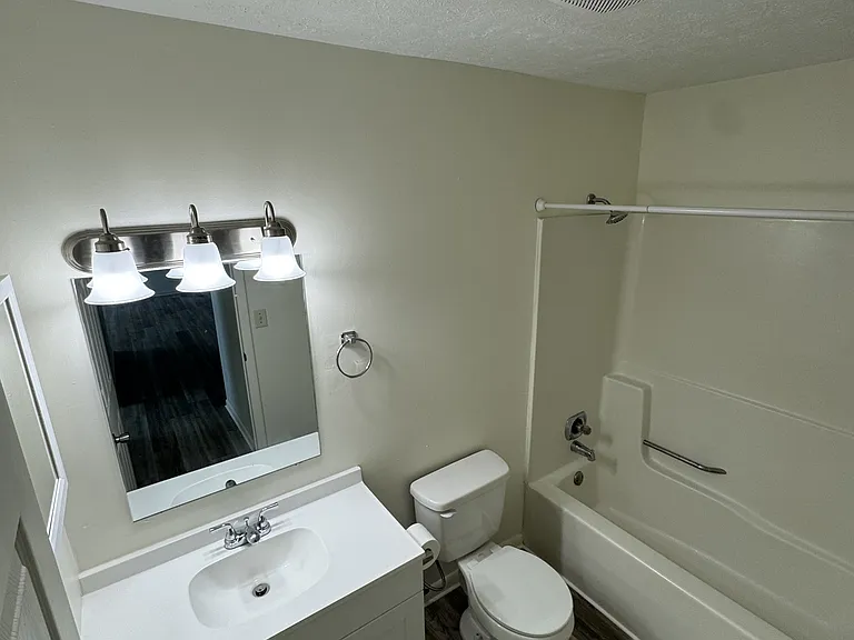934 Buckeye Ave #212 — Photo 8