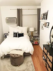 Rented by R New York