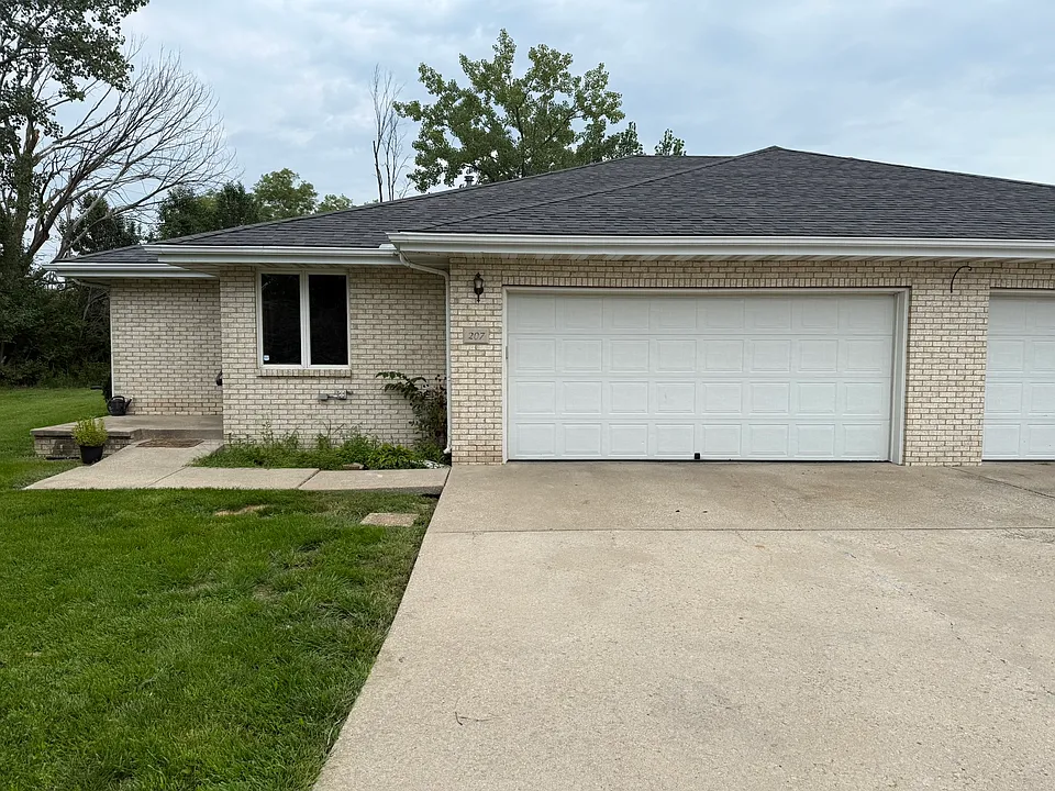207 Twilight Dr