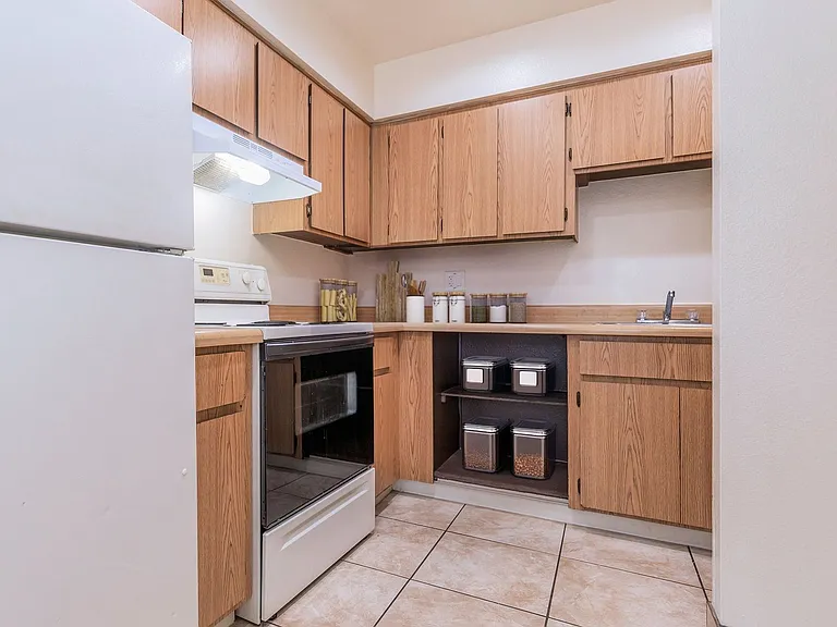 5535 W McDowell Rd — Photo 27