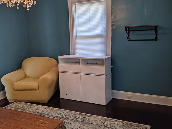 5th image of 2635 Leslie Ave