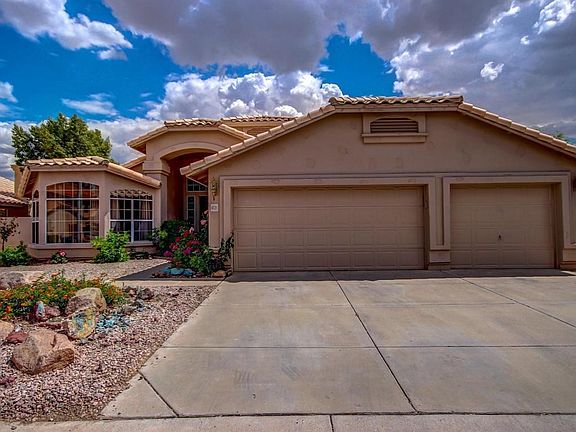 3rd image of 4721 W Carla Vista Dr