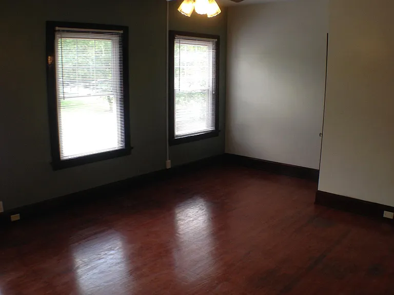 2415 Vine St #2 — Photo 8