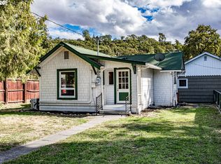 1418 E 13th St, The Dalles, OR 97058