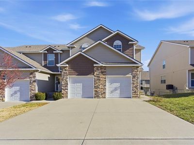 219 Pointe Ln, Raymore, MO, 64083